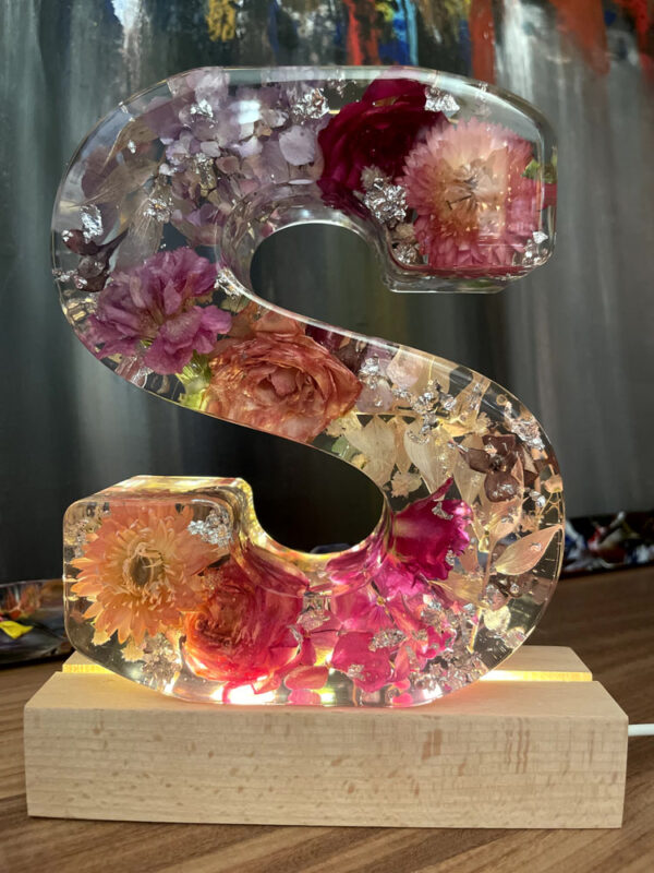 Lettere giganti coppia M e S fiori toni viola 11 illuminata