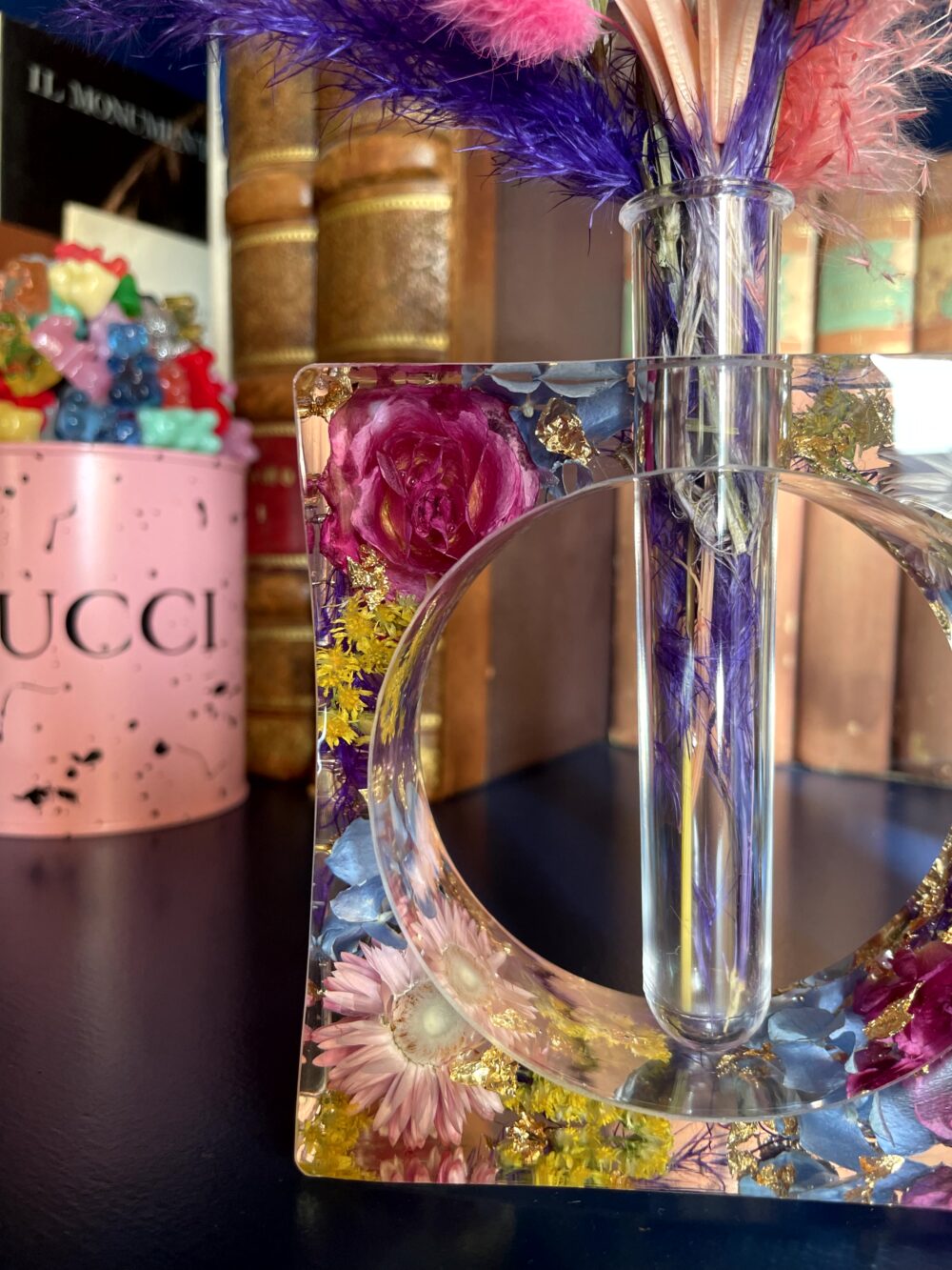 Vaso quadrato fiori viola fucsia gialli 2