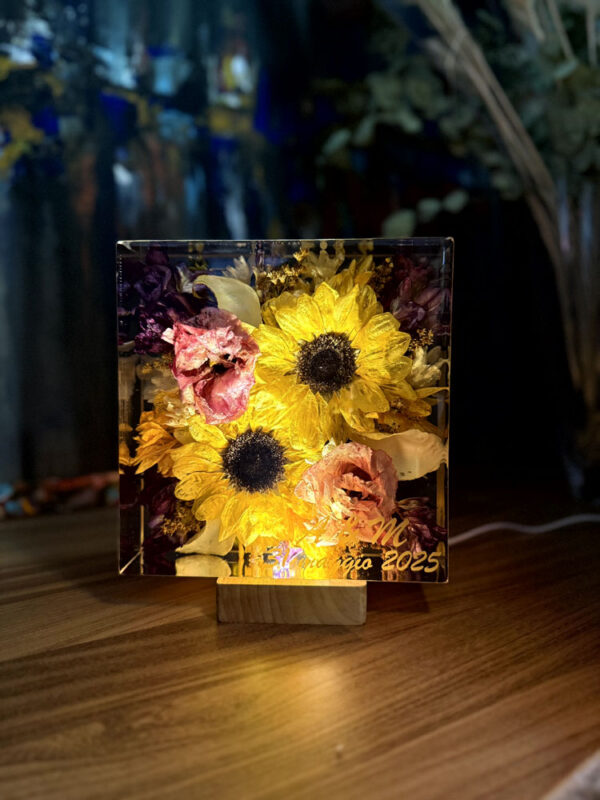 Bouquet 18x18 fiori misti colorati 3 illuminato