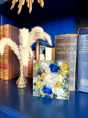 Bouquet nella resina 18x18 fiori gialli blu bianchi 1