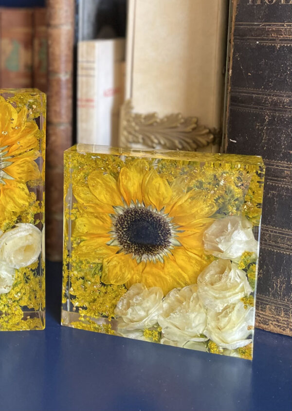 bouquet 13X13 girasoli e lisianthus 1