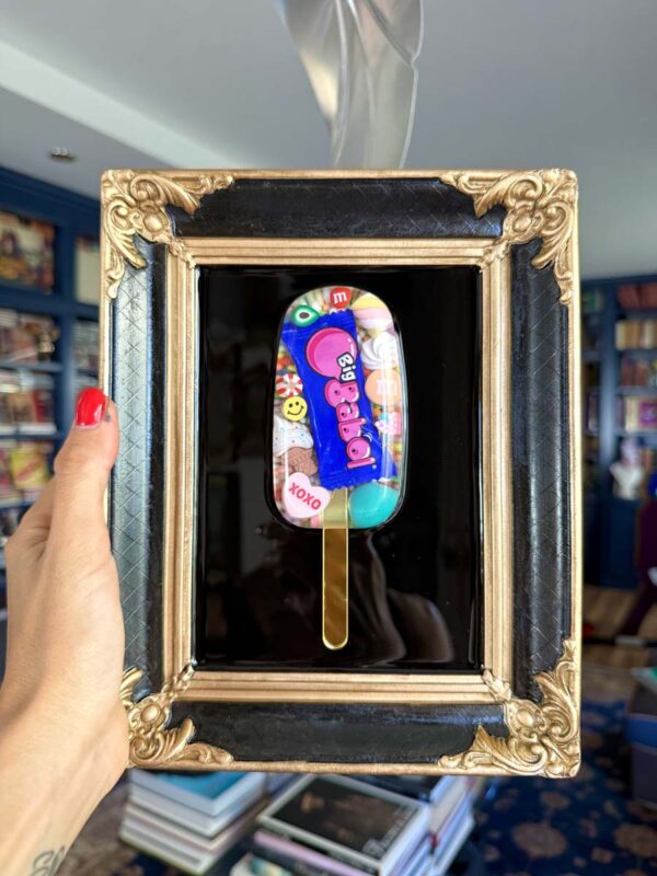 Quadro 1 gelato caramelle cornice nera e oro 1