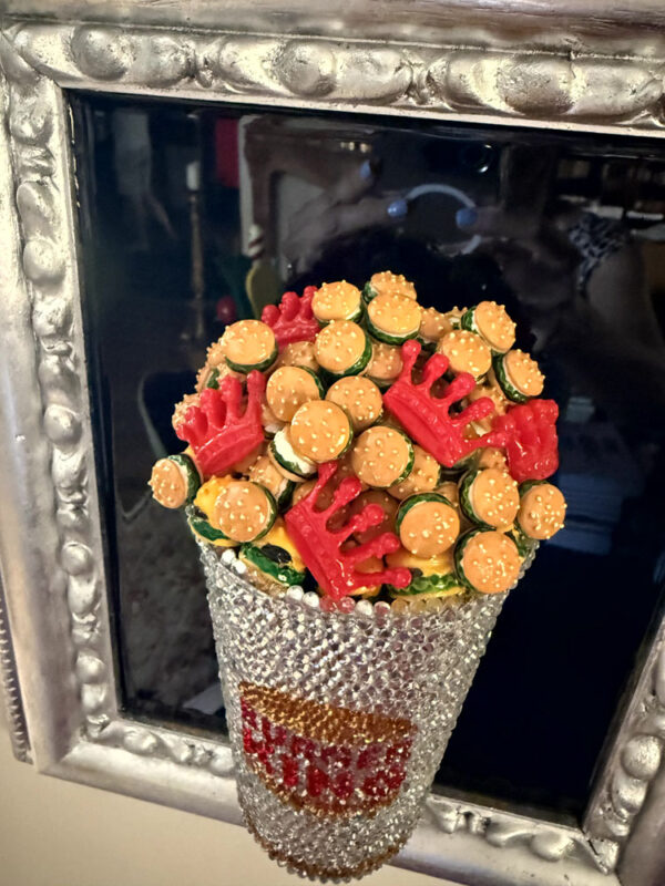 Quadro contenitore burger king ricoperto di strass 2