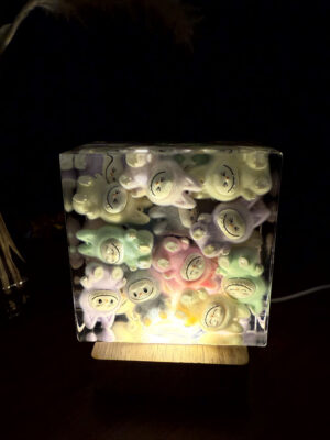 Lampada 10x10 mini Labubu colorati 3