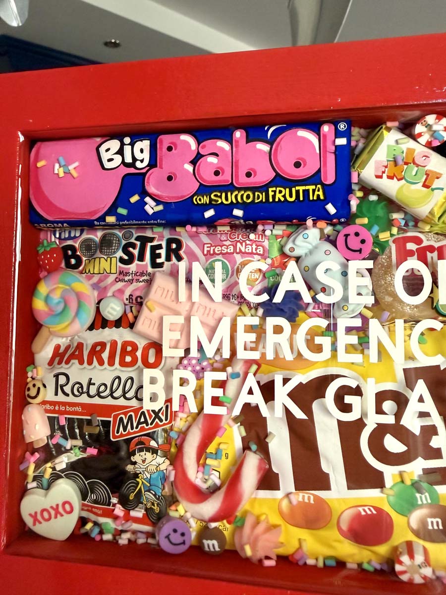 Quadro bacheca emergenze caramelle versione piccola 1 7